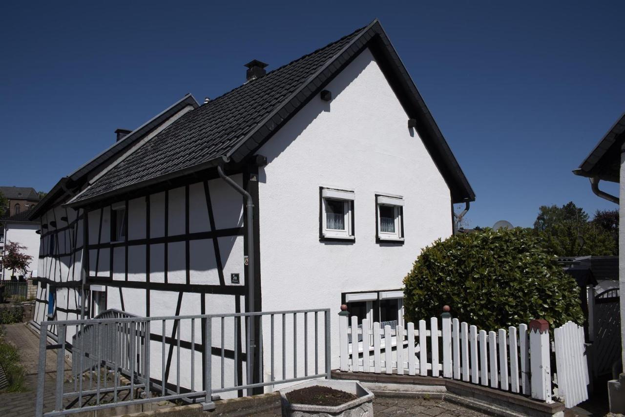 Rosige Zeiten, Ferien Im Fachwerkhaus Мехерніх Екстер'єр фото